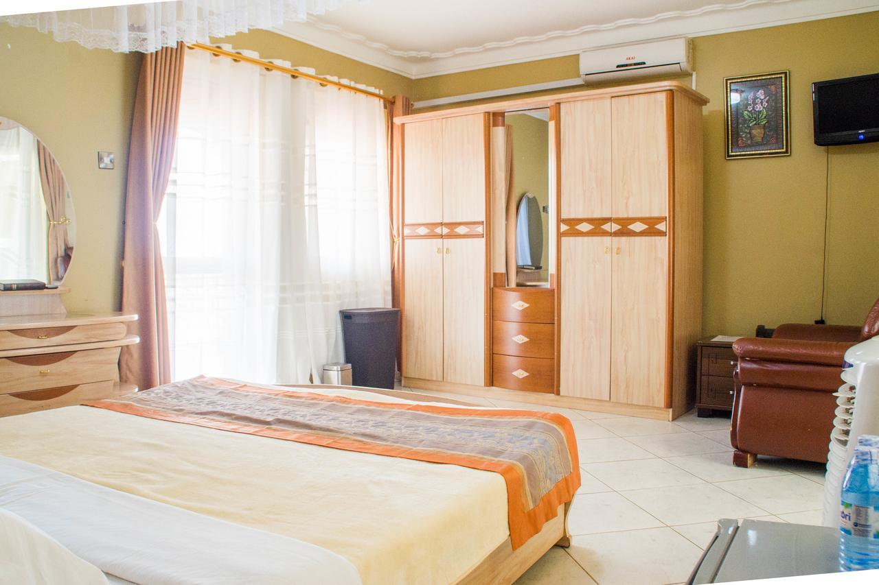 Desert Breeze Hotel Arua Exteriér fotografie