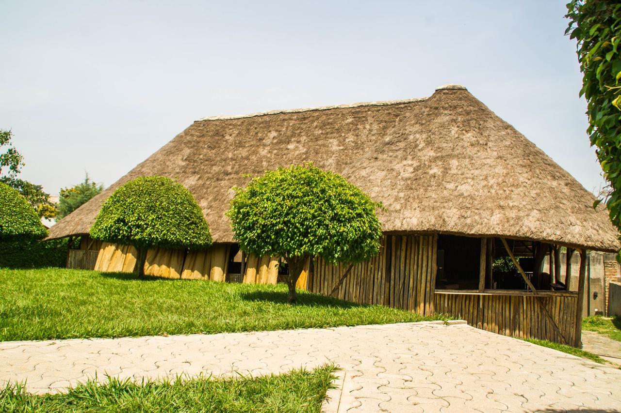 Desert Breeze Hotel Arua Exteriér fotografie