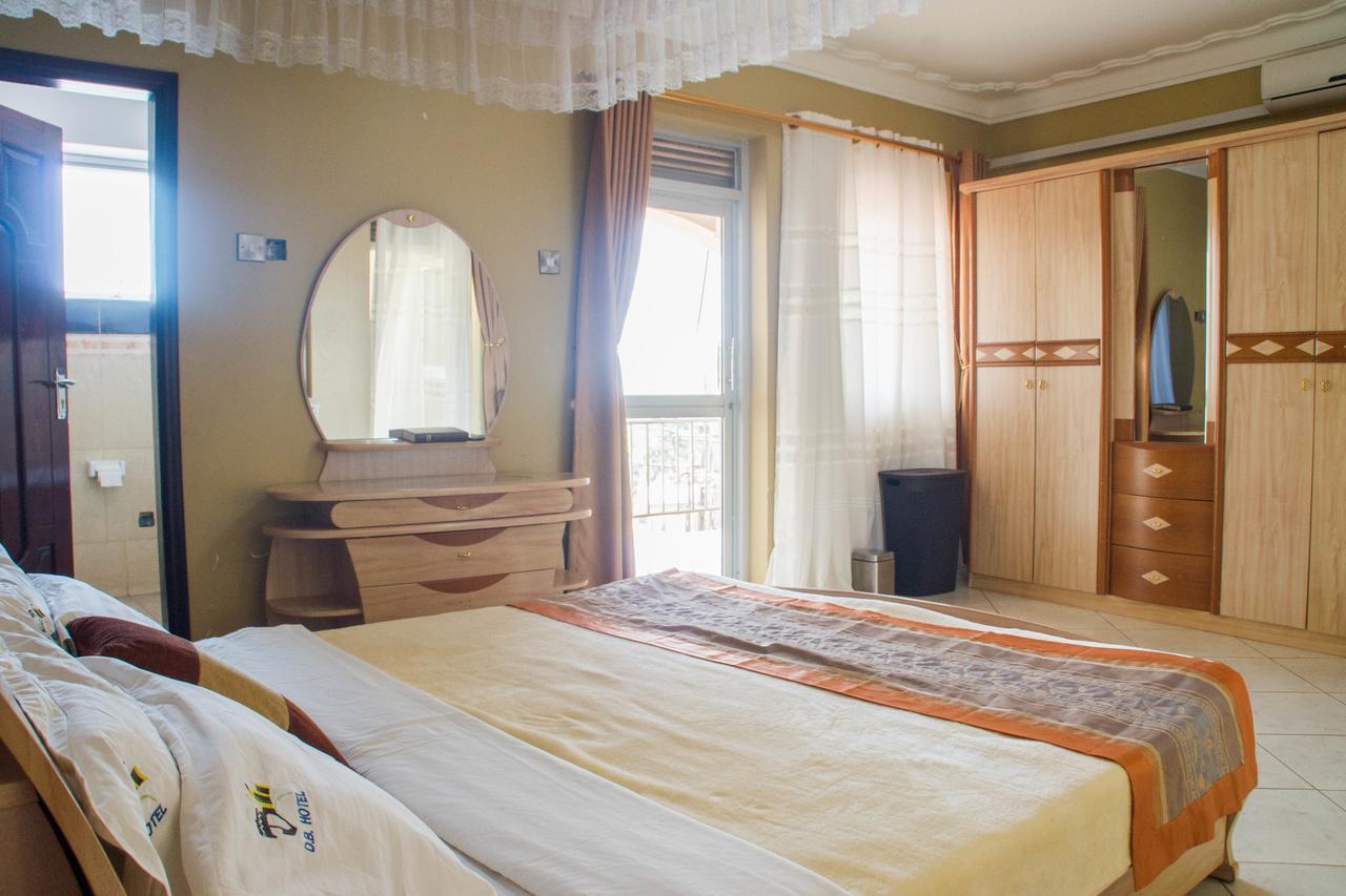 Desert Breeze Hotel Arua Exteriér fotografie