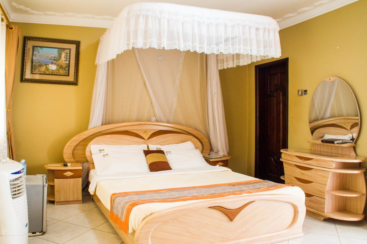 Desert Breeze Hotel Arua Exteriér fotografie